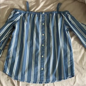Abercrombie kids off the shoulder top